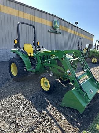 Image of John Deere 3025D equipment image 2