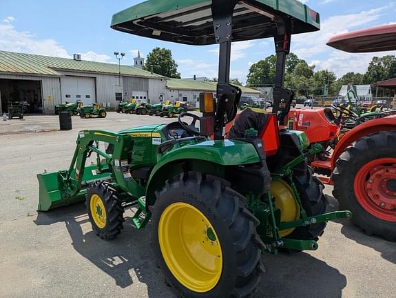 Image of John Deere 3025D equipment image 2