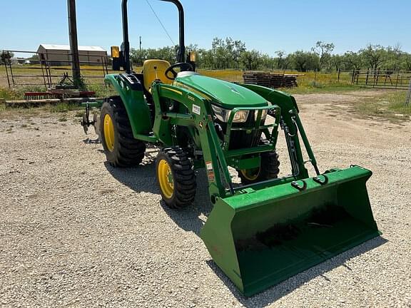 Image of John Deere 3025D equipment image 4