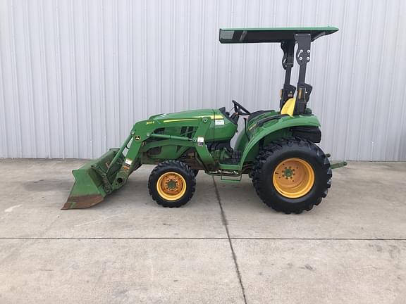 Image of John Deere 3025D Primary image