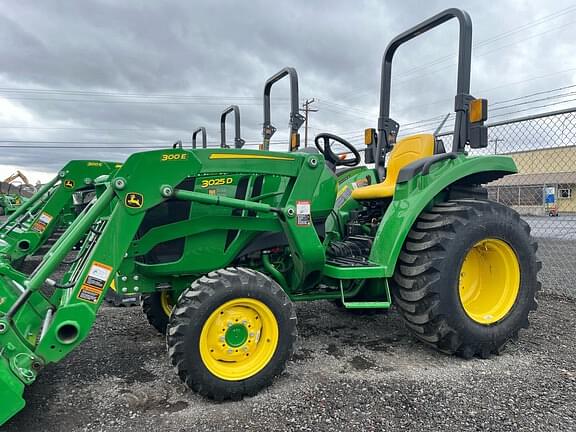 Image of John Deere 3025D Primary image