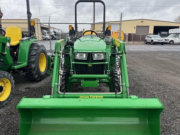 Image of John Deere 3025D equipment image 3