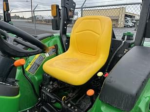 Main image John Deere 3025D 7