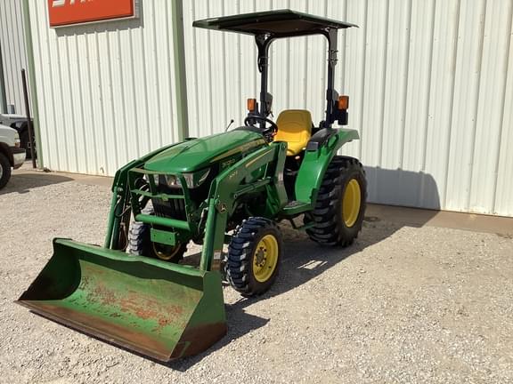 Image of John Deere 3025D equipment image 2