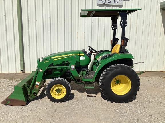 Main image John Deere 3025D