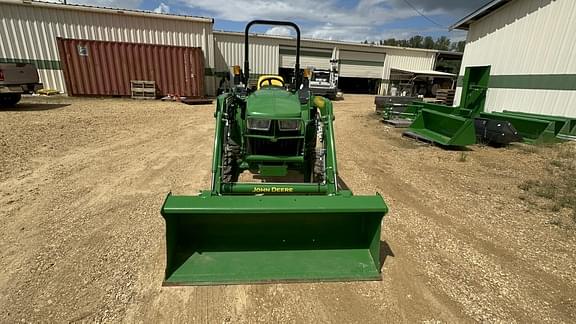 Image of John Deere 3025D equipment image 4