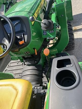 Image of John Deere 3025D equipment image 4