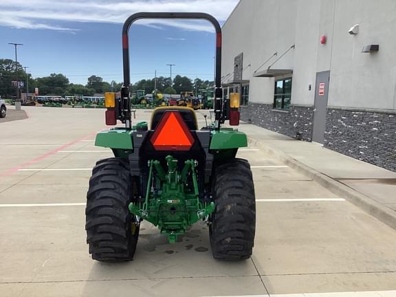 Image of John Deere 3025D equipment image 1