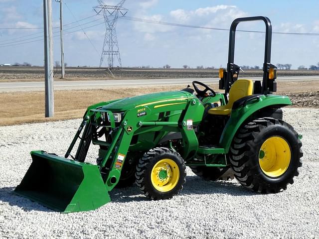 Image of John Deere 3025D equipment image 3