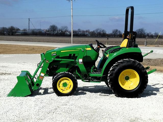 Image of John Deere 3025D equipment image 1