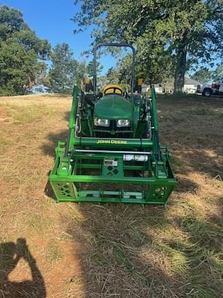 Image of John Deere 3025D equipment image 3