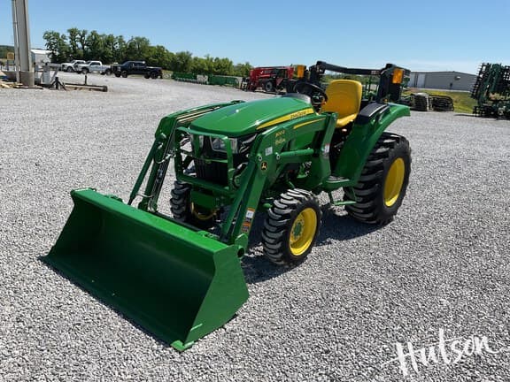 Image of John Deere 3025D equipment image 1