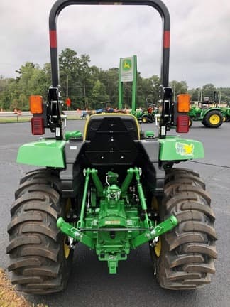 Image of John Deere 3025D equipment image 2