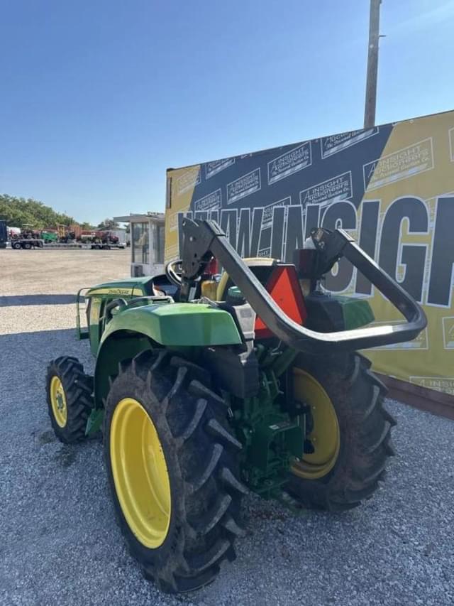 Image of John Deere 3025D equipment image 1