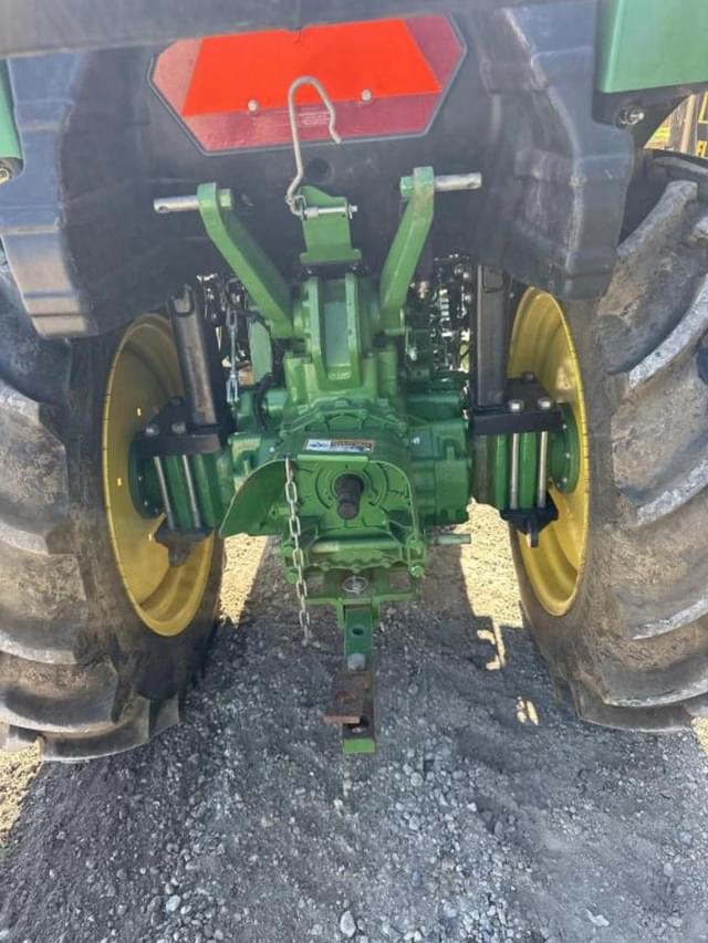 Image of John Deere 3025D equipment image 2