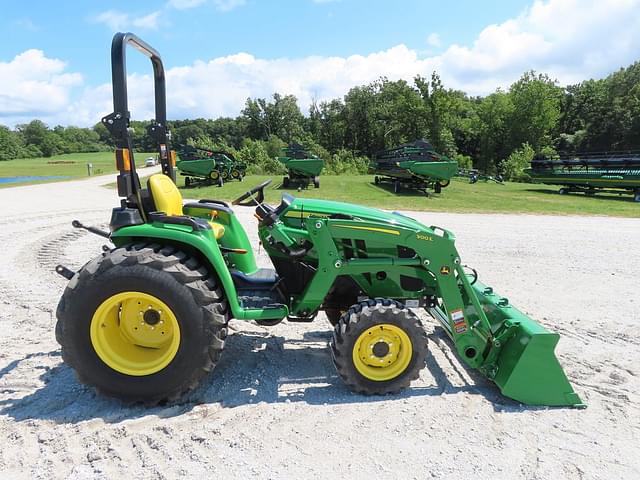 Image of John Deere 3025E equipment image 4