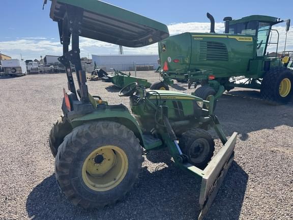 Image of John Deere 3025E equipment image 2