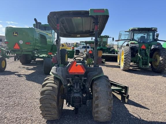 Image of John Deere 3025E equipment image 3
