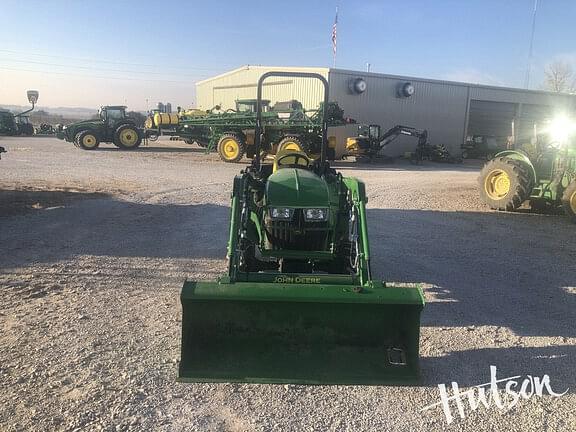 Image of John Deere 3025E equipment image 3