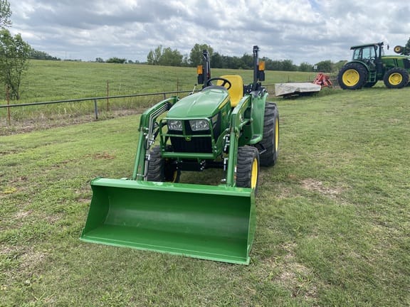 2022 John Deere 3025E Equipment Image0