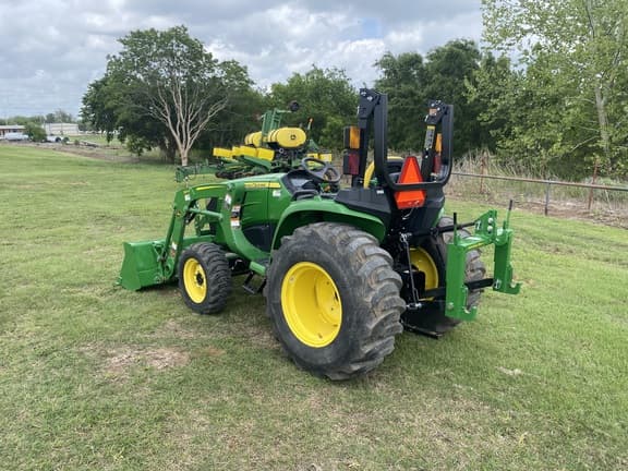 Image of John Deere 3025E equipment image 4