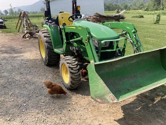 Image of John Deere 3025E equipment image 3
