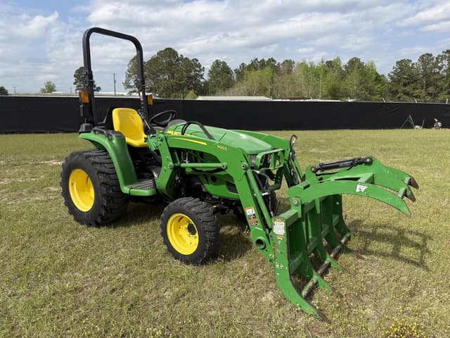 Image of John Deere 3025E equipment image 4
