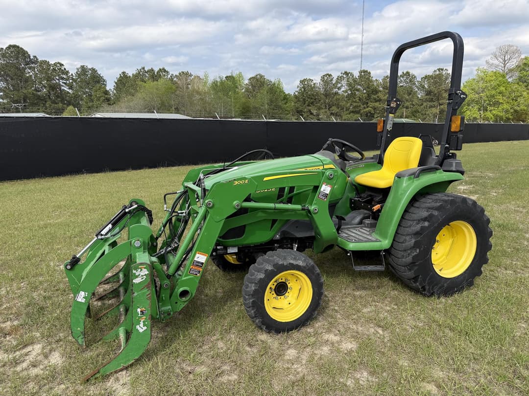 Image of John Deere 3025E Primary image