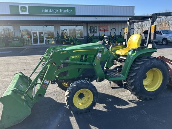 Main image John Deere 3025E