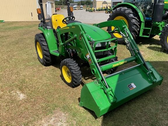 Image of John Deere 3025E equipment image 1