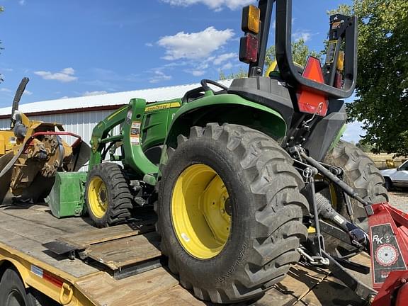 Image of John Deere 3025E equipment image 1