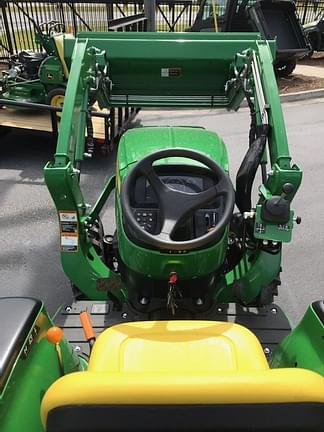 Image of John Deere 3025E equipment image 3