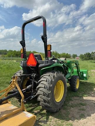 Image of John Deere 3025E equipment image 4