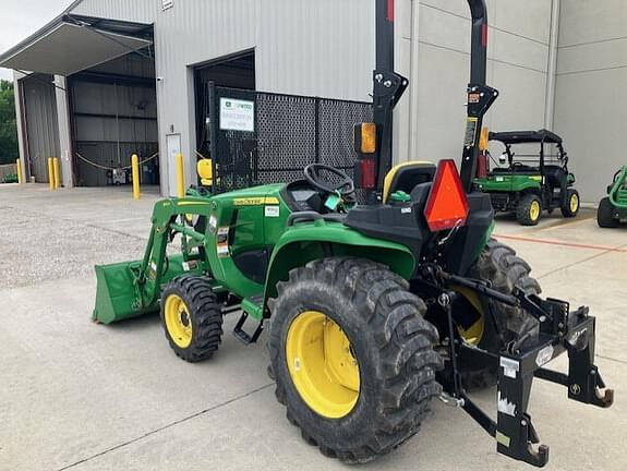 Image of John Deere 3025E equipment image 3