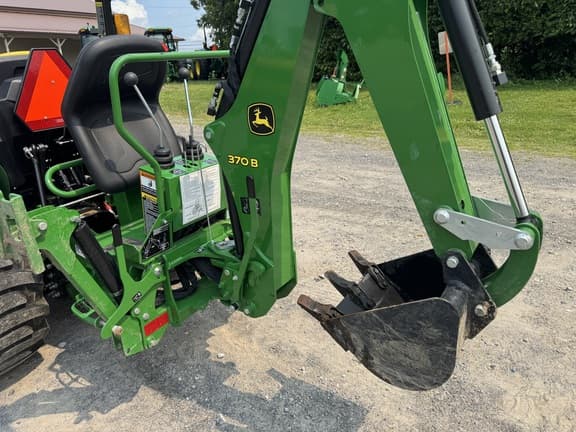 Image of John Deere 3025E equipment image 4