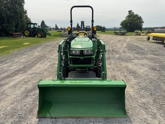 Image of John Deere 3025E equipment image 1