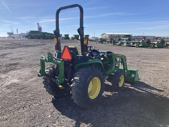 Image of John Deere 3025E equipment image 3