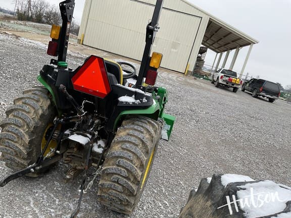 Image of John Deere 3025E equipment image 2