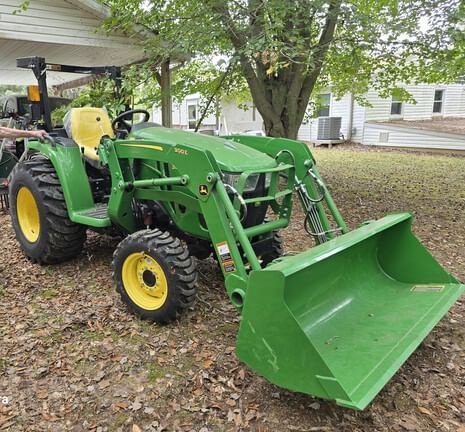 2022 John Deere 3025E Equipment Image0