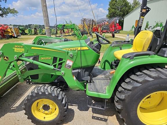 Image of John Deere 3025E equipment image 1