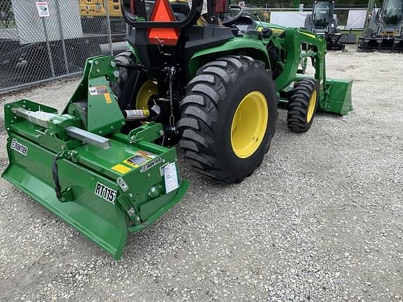 Image of John Deere 3025E equipment image 2