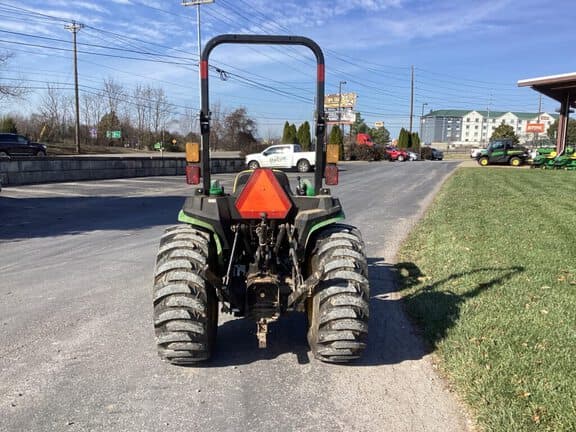 Image of John Deere 3025E equipment image 3