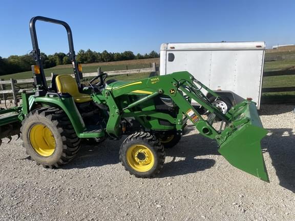 Image of John Deere 3025E equipment image 3
