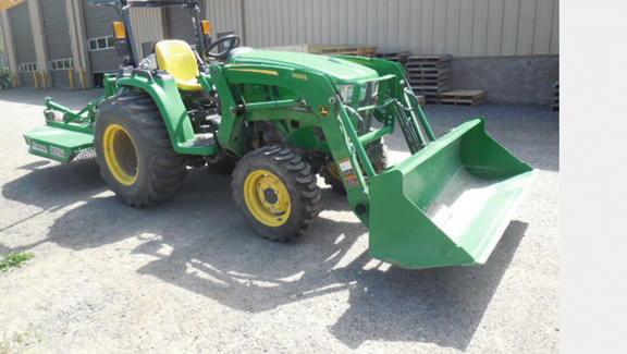 Image of John Deere 3025E equipment image 2