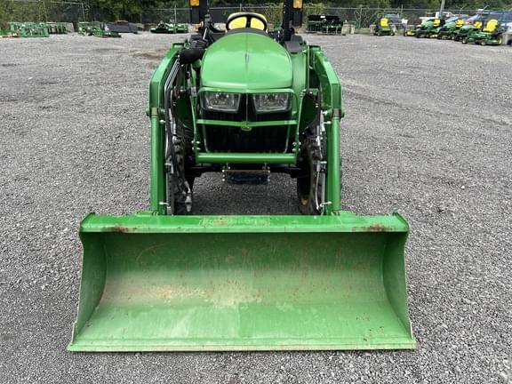 Image of John Deere 3025E equipment image 3