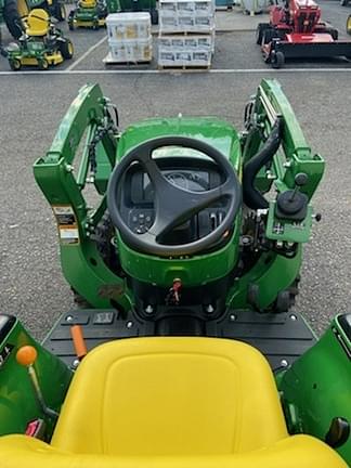 Image of John Deere 3025E equipment image 4