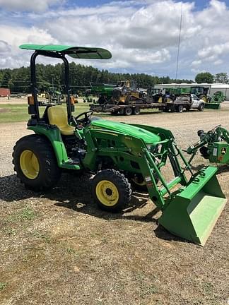 Image of John Deere 3025E equipment image 2