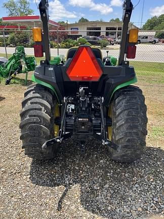 Image of John Deere 3025E equipment image 4