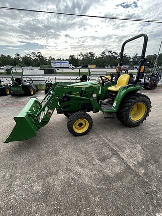 Image of John Deere 3025E equipment image 2