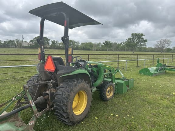 Image of John Deere 3025E equipment image 2